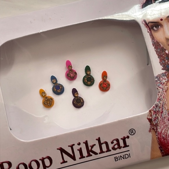 Jewelry Set -Bindi - Picture 5 of 6